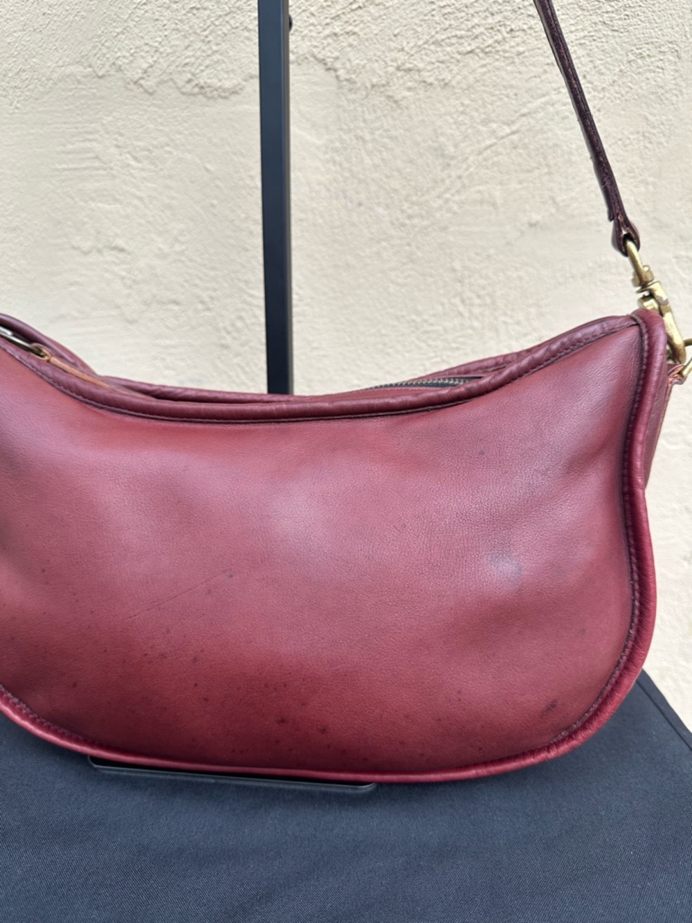 🍷Vintage Coach Swinger Bag in Wine 4040🍷 - Picture 2 of 8